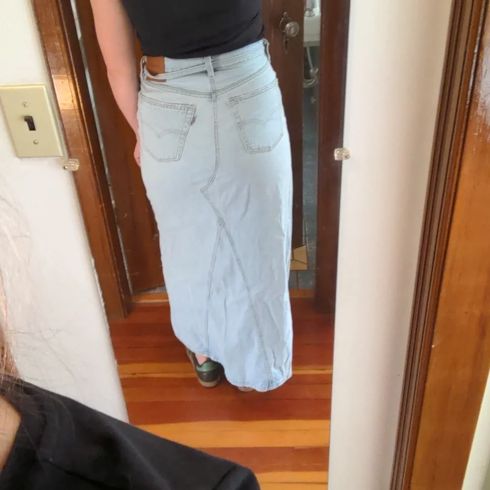 Levi's Maxi Denim Skirt - Picture 4 of 6